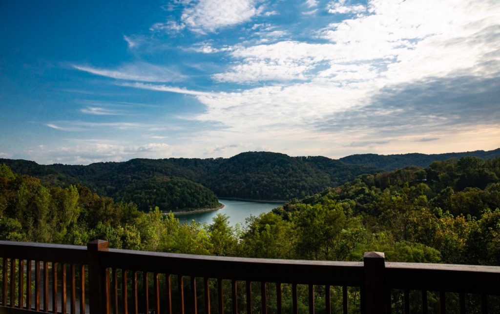 Airbnb getaway by popular Nashville travel blog, Nashville Wifestyles: image of The Tennessee Cabin. 