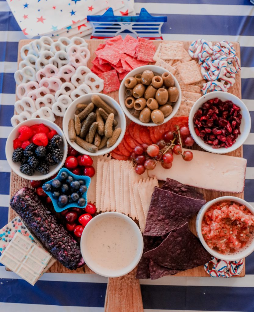 Top Nashville Lifestyle blogger, Nashville Wifestyles shares her patriotic food board ideas to celebrate the USA in 2021! 