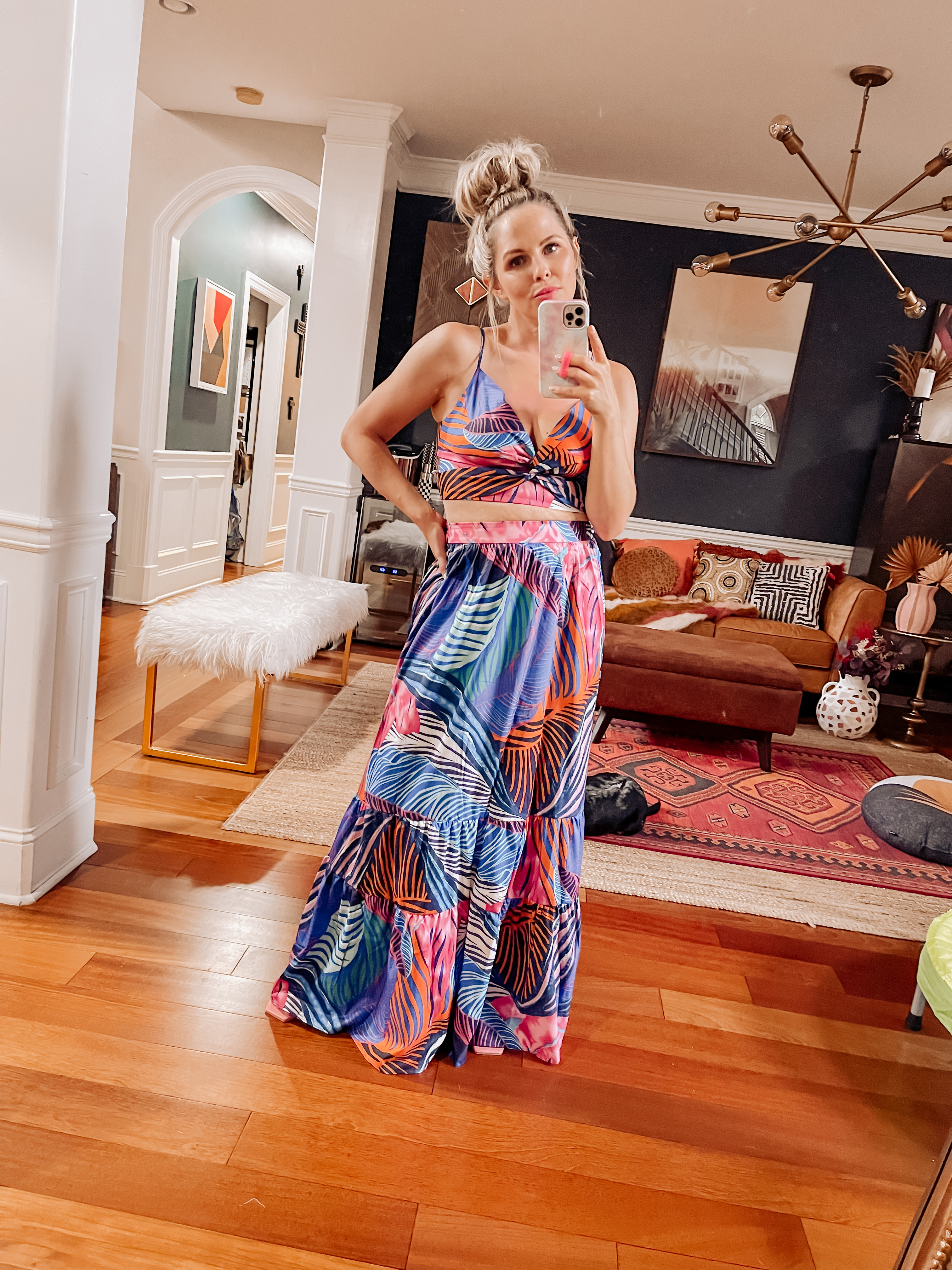 Top Nashville Lifestyle blogger, Nashville Wifestyles shares her Top Outfits to Wear on a Cruise Vacation! Click here to see her top picks!