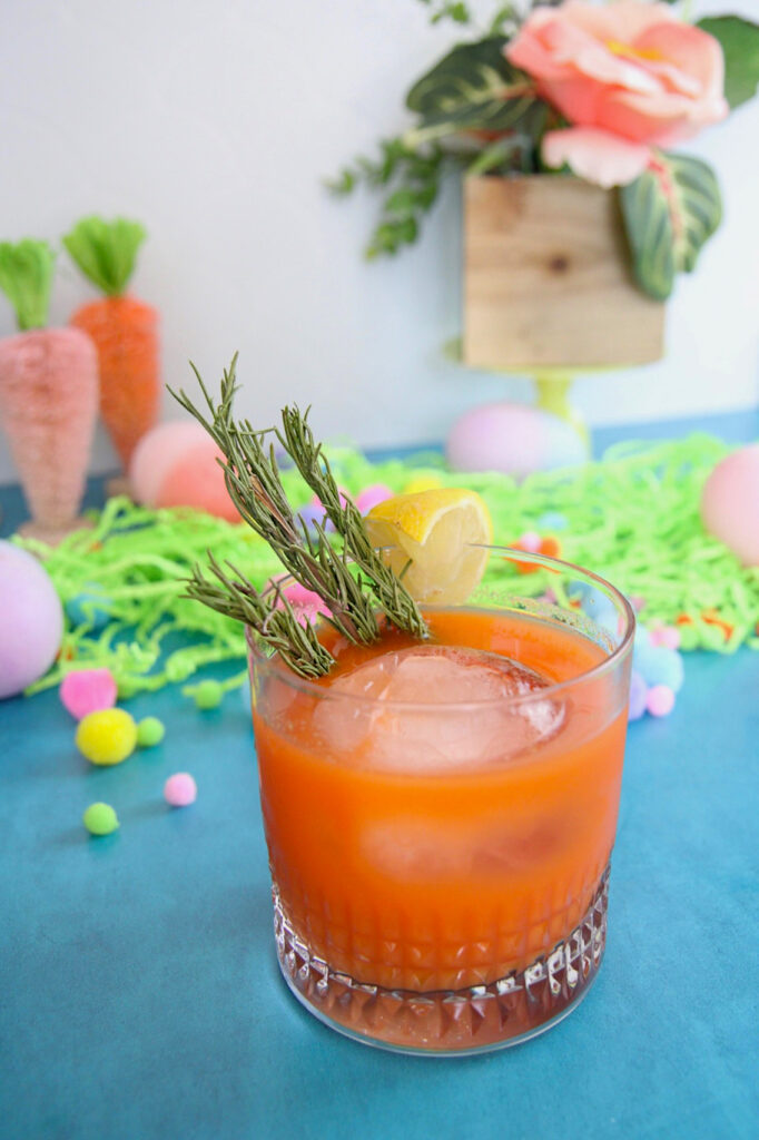 Top Nashville Lifestyle blogger, Nashville Wifestyles shares her Drinks: Super Easy Easter Brunch Cocktail! 
